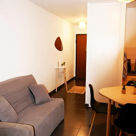 شقة Capstay Avec Grande Terrasse Proche Aeroport Bastia - - Centre *