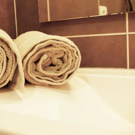 Capstay Avec Grande Terrasse Proche Aeroport Bastia - - Centre