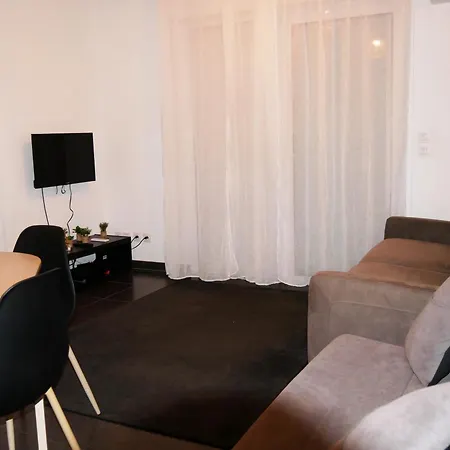 Capstay Avec Grande Terrasse Proche Aeroport Bastia - - Centre