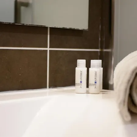 Capstay Avec Grande Terrasse Proche Aeroport Bastia - - Centre لوسيانا