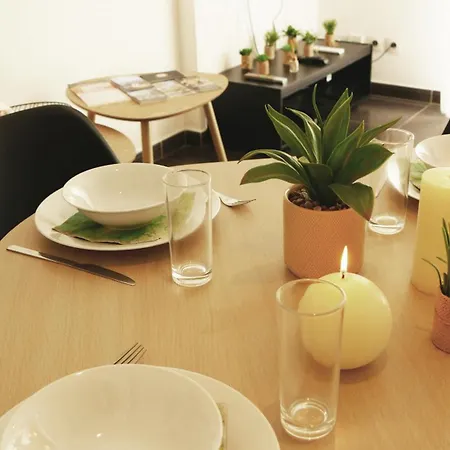 Capstay Avec Grande Terrasse Proche Aeroport Bastia - - Centre شقة لوسيانا