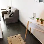 Capstay Avec Grande Terrasse Proche Aeroport Bastia - - Centre 鲁西亚纳