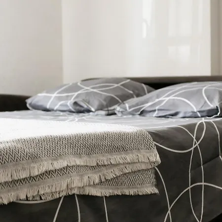 Capstay Avec Grande Terrasse Proche Aeroport Bastia - - Centre *