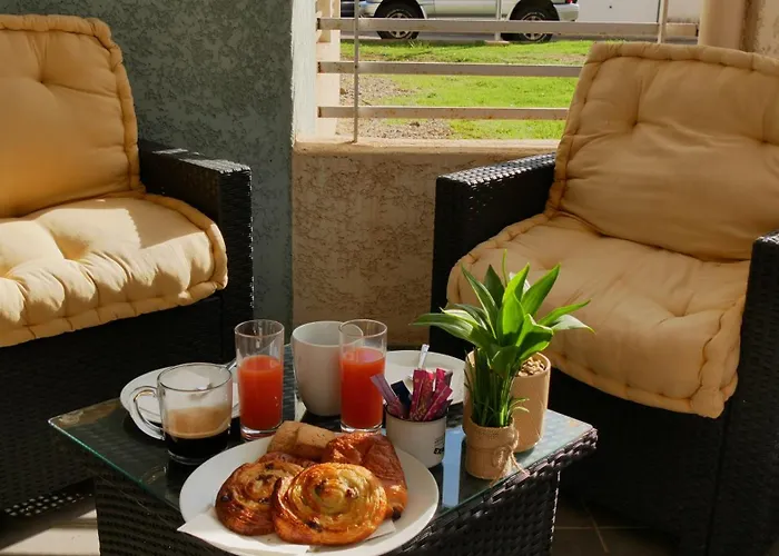 Capstay Avec Grande Terrasse Proche Aeroport Bastia - - Centre
