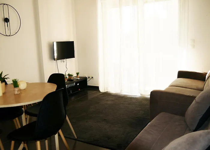 Capstay Avec Grande Terrasse Proche Aeroport Bastia - - Centre Appartement *