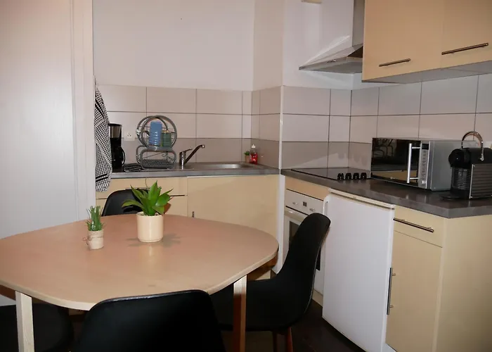 Capstay Avec Grande Terrasse Proche Aeroport Bastia - - Centre Lucciana (Corsica)