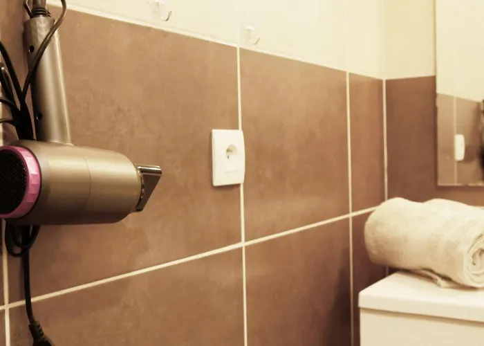 Capstay Avec Grande Terrasse Proche Aeroport Bastia - - Centre Appartement Lucciana (Corsica)